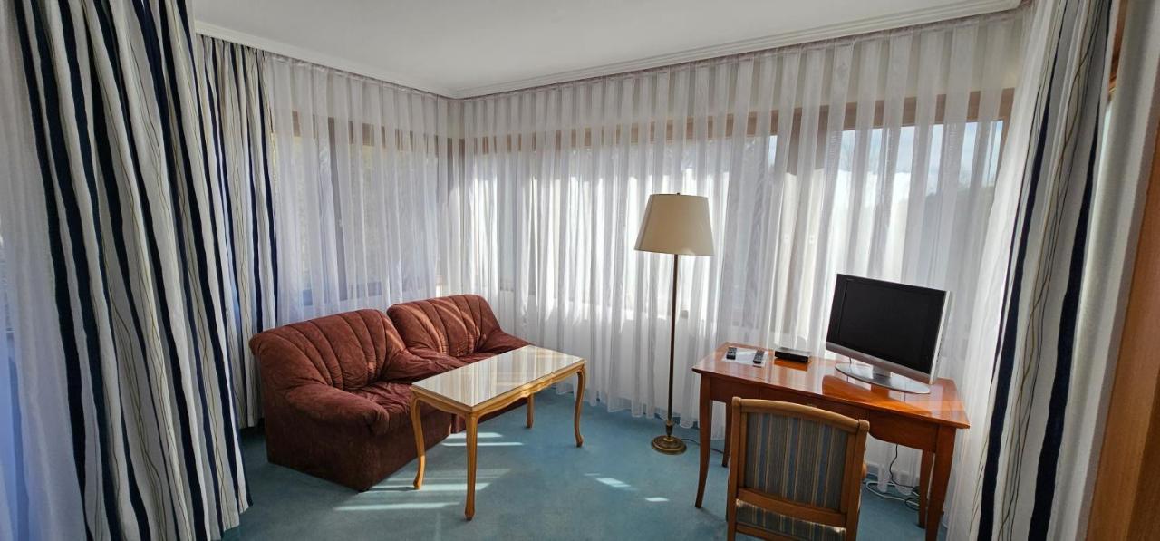 Schwaben Hotel Ebnisee Экстерьер фото